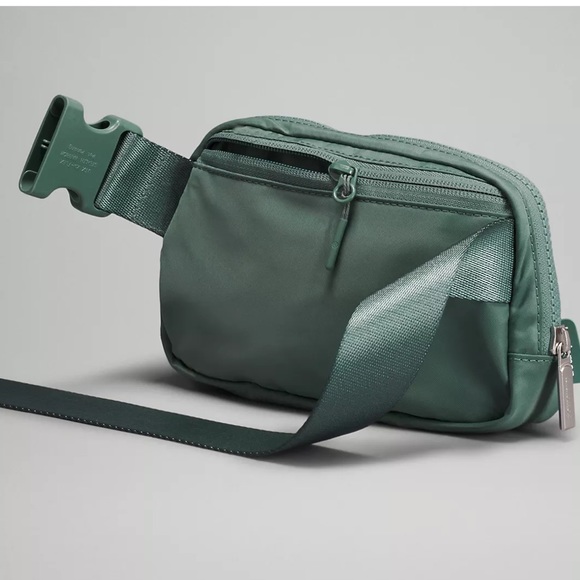 NWT Everywhere Belt Bag 1L Tide Water Teal - Lululemon , brand new, regular size - Picture 7 of 16
